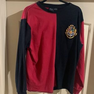 Harry Potter long sleeve jersey red and black with the H Crest: LONDON STUDIOS